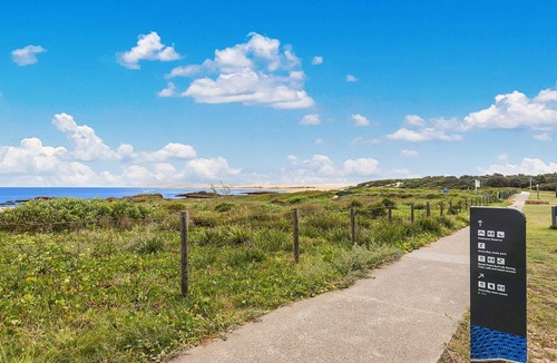 Anna Bay House | The First Wave 45A Ocean Avenue, Anna Bay - Stunning views & a short stroll from Birubi Beach