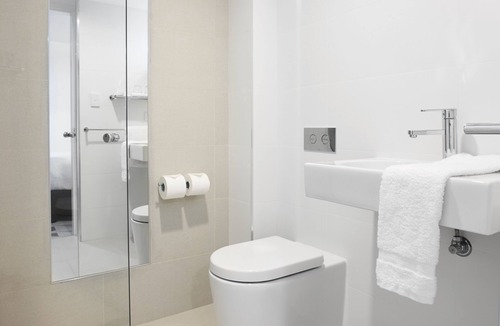 Griffith Hotel | The Gem Hotel