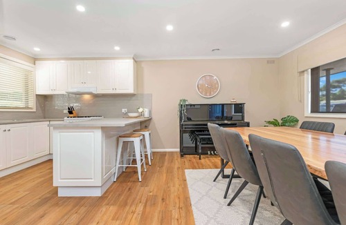 Moama House | The Great Escape - Echuca Holiday Homes
