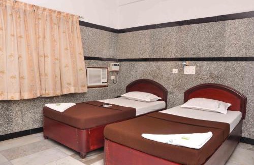 Periamet Cabin | THE GREENS - Near Chennai Central Railway Station