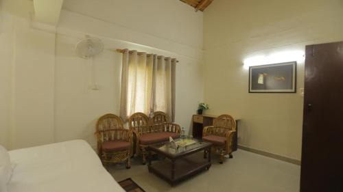 Majkhali Hotel | The Himalayan Munros