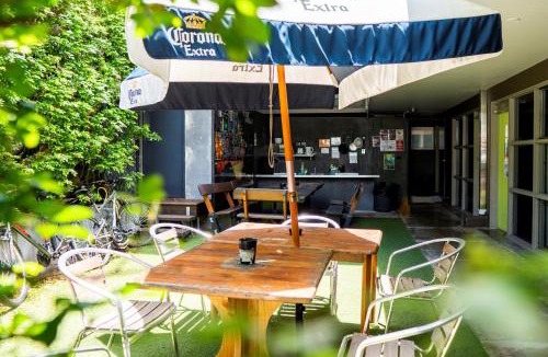 Cairns Central Business District Hostel | The Jack Backpackers