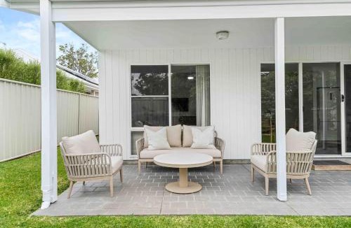 Huskisson House | The Little Husky by Experience Jervis Bay