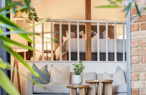 City Of Busselton Apartment | The Lookout | Sweeping views of Eagle Bay
