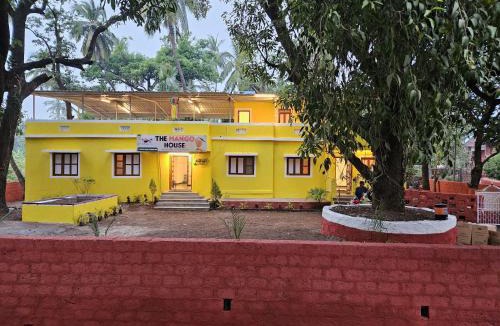 Harnai Hotel | The Mango House