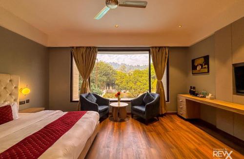 Dhikuli Hotel | The Maple Woods Resort