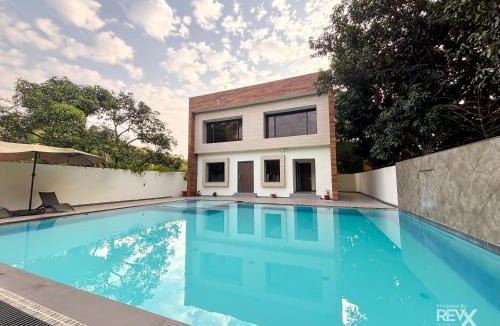 Dhikuli Hotel | The Maple Woods Resort