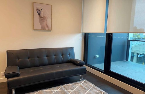 West Melbourne Apartment | The Marker - Modern West Melbourne Apt w/parking