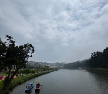 Mirik House | The Mirik Address