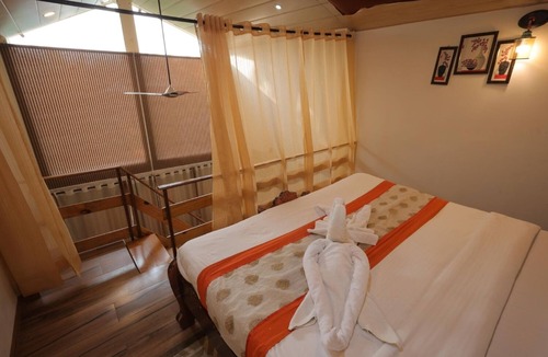 Mhow Hotel | The Nature Nest Hotel And Resort