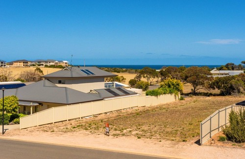 Moonta Bay House | The Palais ~ Pool Table, Dog Friendly. Winter Specials