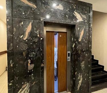 Periamet Cabin | THE PARK AVENUE HOTEL - Business Class Hotel Near Central Railway Station Chennai Periyamet