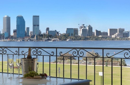 South Perth Apartment | The Peninsula Riverside Serviced Apartments