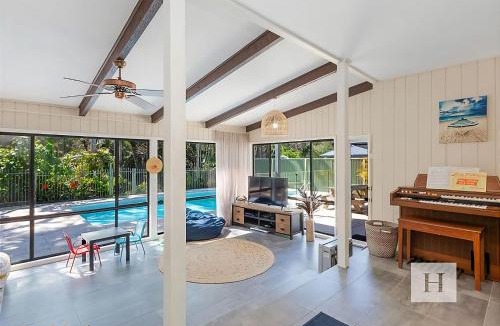 Gwandalan House | The Place