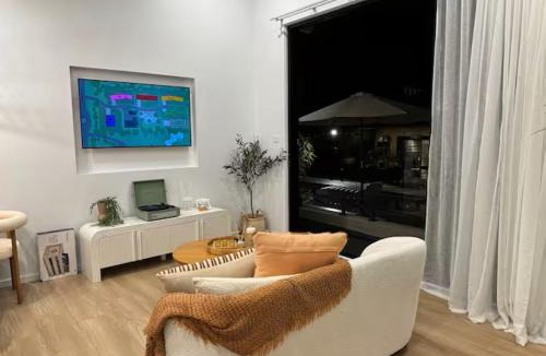 Catherine Hill Bay Apartment | The Poolside Pavilion Private Luxury Tiny Home
