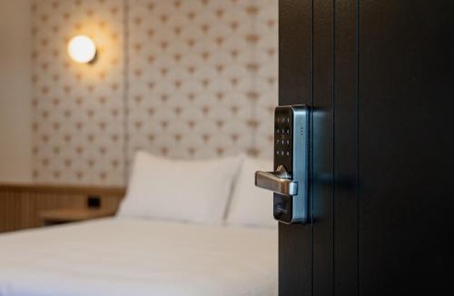 Gladstone Hotel | The Queens Hotel Gladstone