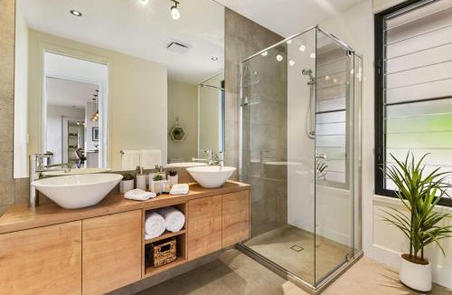 Booroobin Ski Chalet | The Ridge at Maleny