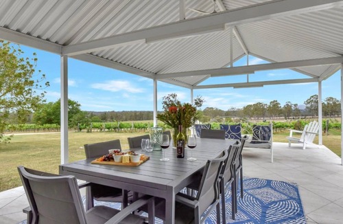 Rothbury House | The Ridge Stables with Free Wine Tasting