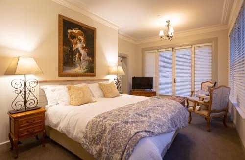Sandy Bay Bed & Breakfast | The Rivulet