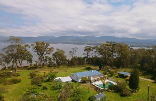Tinderbox House | The Seaside House - A little gem by the sea