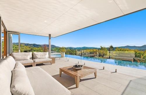 Wilsons Creek House | The Springs - architect-designed home with pool