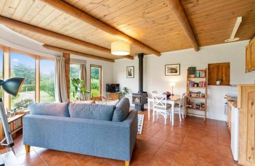 Kettering House | The Studio - A picturesque couples cottage at Herons Rise Vineyard