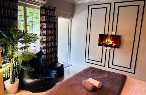 Mundhwa Apartment | The Studio: AC, WiFi, Smart Tv