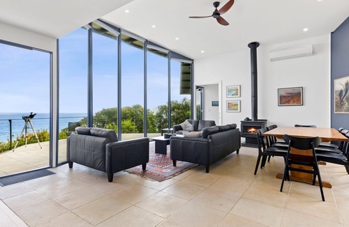 Eastern View House | The Surf Spot - Absolute beach front