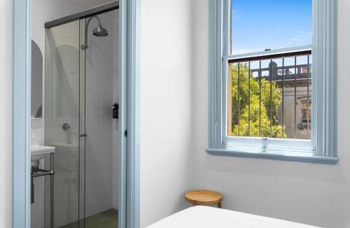 Redfern Hotel | The Surrey 6