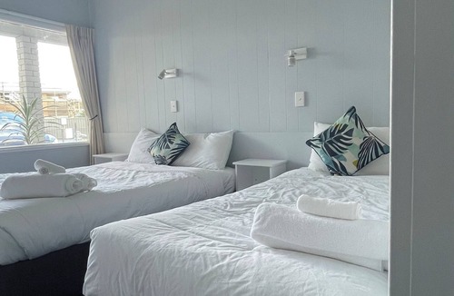 Narooma Hotel | The Tree Motel