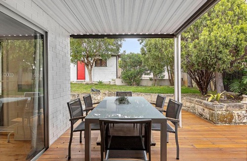 Bedford House | The Ultimate Bedford Modern Stay