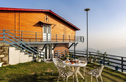Amritpur Villa | The Urban Escape by Alaya Stays