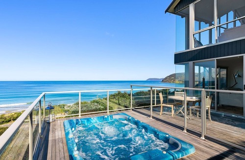 Eastern View House | The View, 19 Golflinks Road