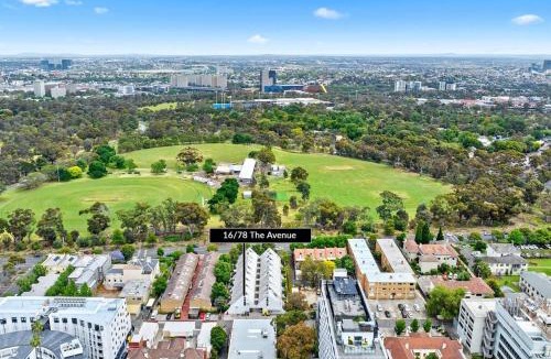 Parkville Apartment | The Warbling Magpie