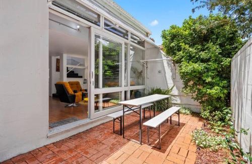 Parkville Apartment | The Warbling Magpie
