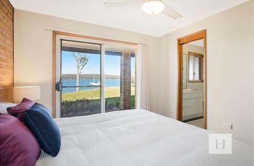 Gwandalan House | The Waterfront