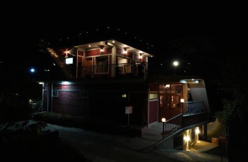 Kaul Hotel | The Windbloom - Himalayan Farm Stay