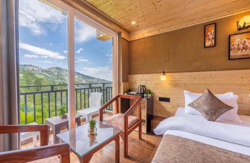 Dharampur Apartment | The Woods View I Memorable I Open Air Lawn & Roof top I Bonfire I Nature Walk I Serviced Apartments I Kasauli By Exotic Stays