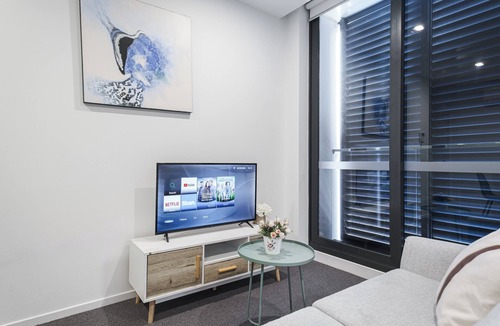 Footscray Apartment | This apartment is a 1 bedroom(s), 1 bathrooms, located in Footscray, VIC.