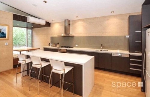 Margaret River House | This house is a 2 bedroom(s), 2 bathrooms, located in Margaret River, WA.