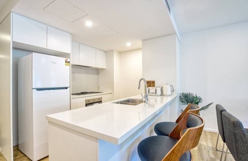 Surfers Paradise House | Three bedroom Villa in Central of Surfers Paradise