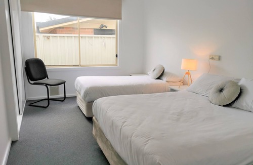 Mitchell House | Three-Bedroom house with two Bathrooms