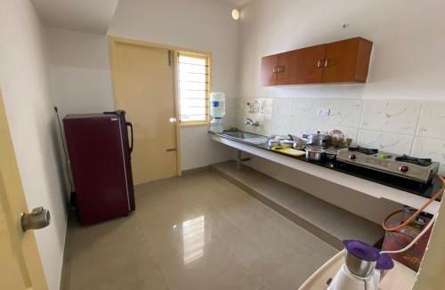 Hope College Apartment | ThulasiRams Service Apartments
