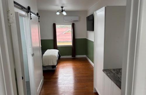Herberton Apartment | Tin Town suites