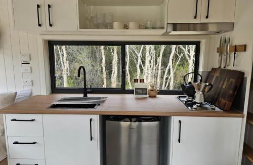 Tomerong House | Tiny Lola
