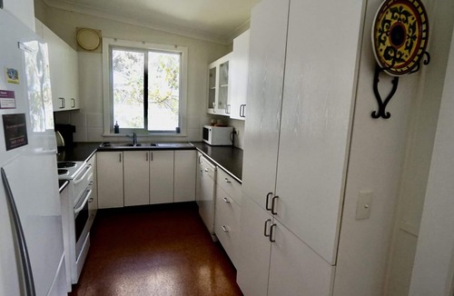 Huskisson House | Tipperary Cottage Huskisson by Jervis Bay Breaks