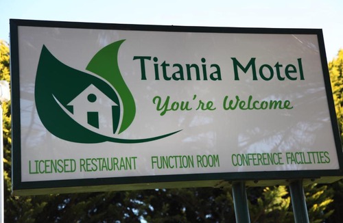 Oberon Hotel | Titania Motel