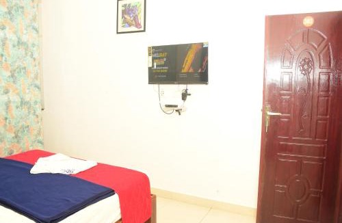 Kalapettai Hotel | TNV Residency