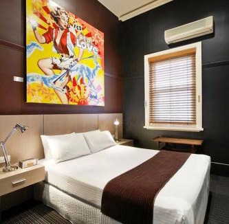 St Kilda Hotel | Tolarno Hotel