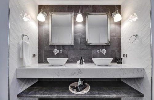 Canobolas House | Towac Cabin 3- Hamptons Luxury, Breathtaking Views